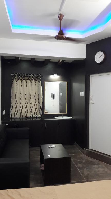 Srirangam Suit Rooms Tiruchirappalli Eksteriør billede