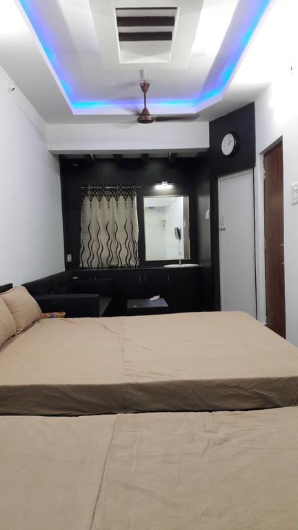 Srirangam Suit Rooms Tiruchirappalli Eksteriør billede